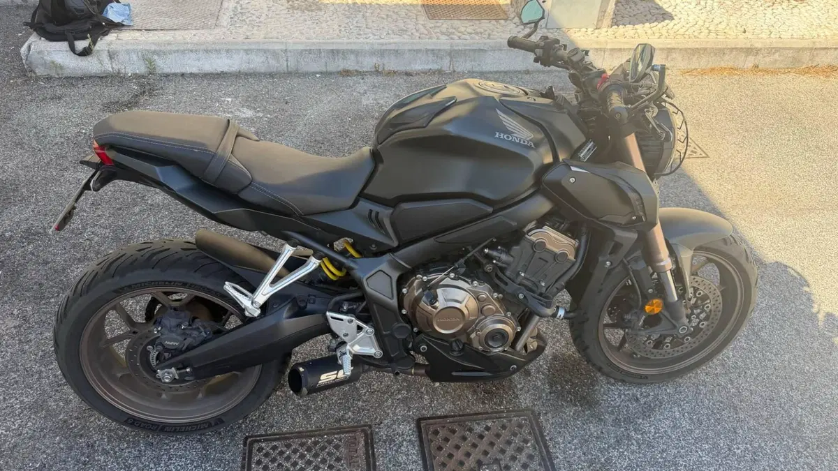 Honda CB 650 R (2021 - 23)  (2)