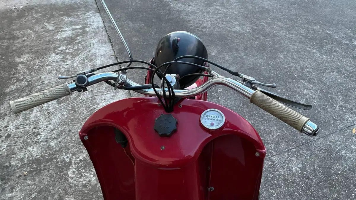 Moto Guzzi   (6)