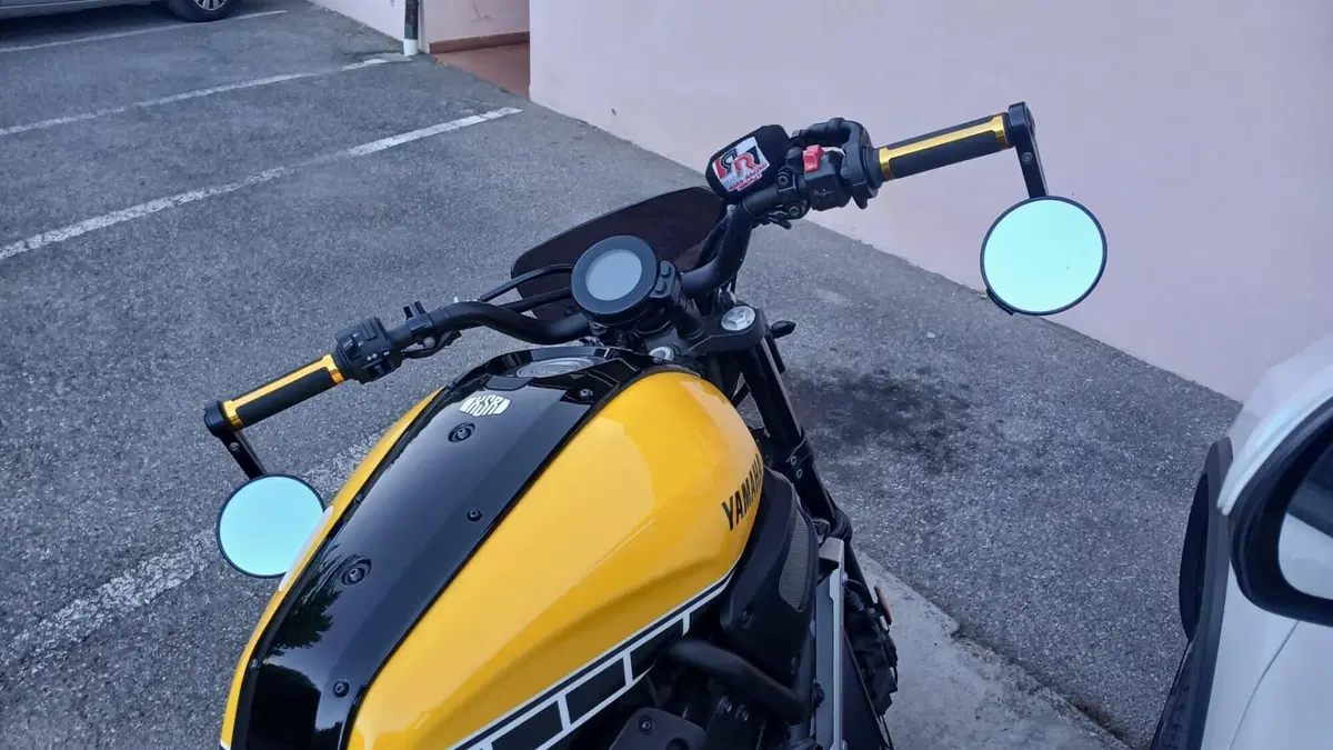 Yamaha XSR 700 ABS 60th Anniversary (2016 - 18)  (3)