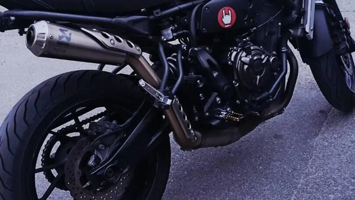 Yamaha XSR 700 ABS 60th Anniversary (2016 - 18)  (4)