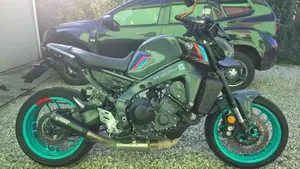 Yamaha MT-09 (2021 - 23)  (2)