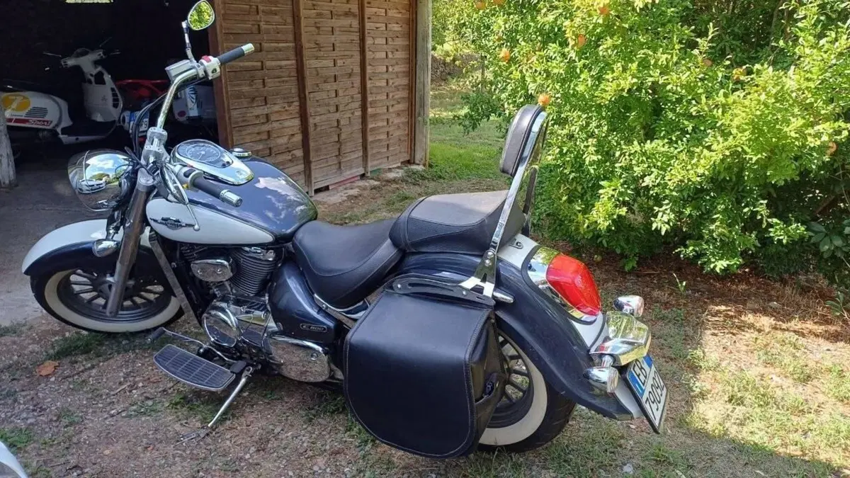 Suzuki Intruder 800 C (2009 - 14)  (5)
