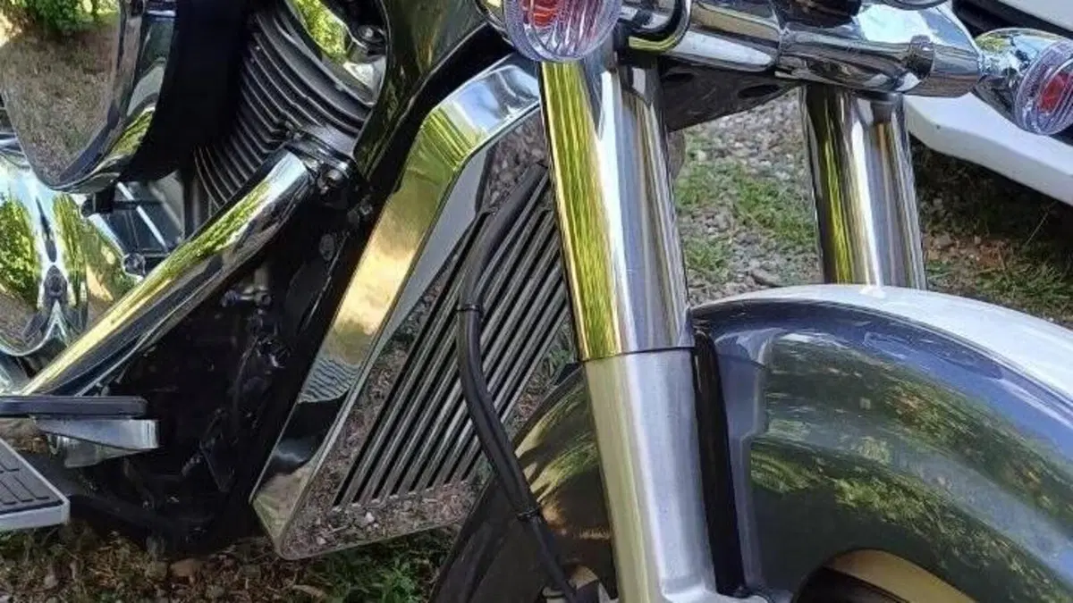 Suzuki Intruder 800 C (2009 - 14)  (6)
