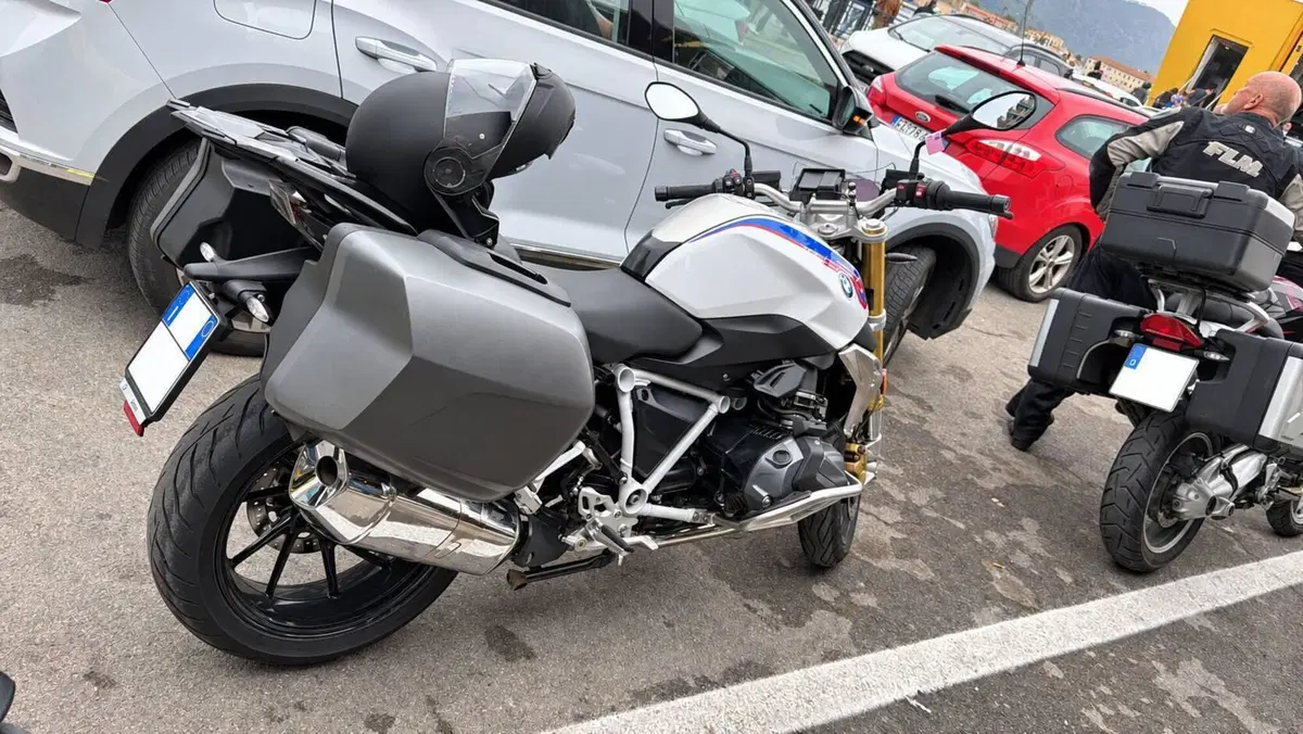 Bmw R 1250 R (2021 - 25)  (3)
