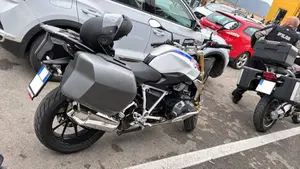 Bmw R 1250 R (2021 - 25)  (3)