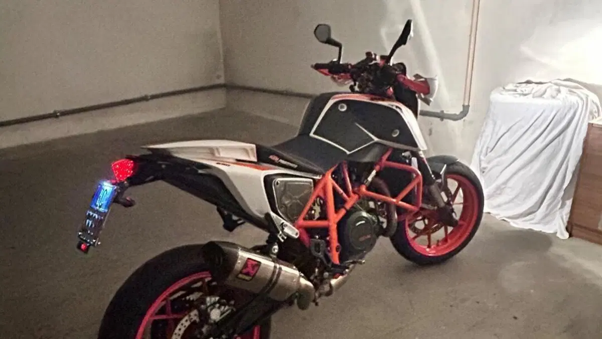 KTM 690 Duke R (2010 - 15)  (5)