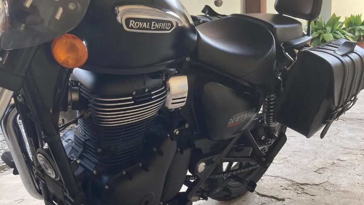 Royal Enfield Meteor 350 (2021 - 26)  (2)