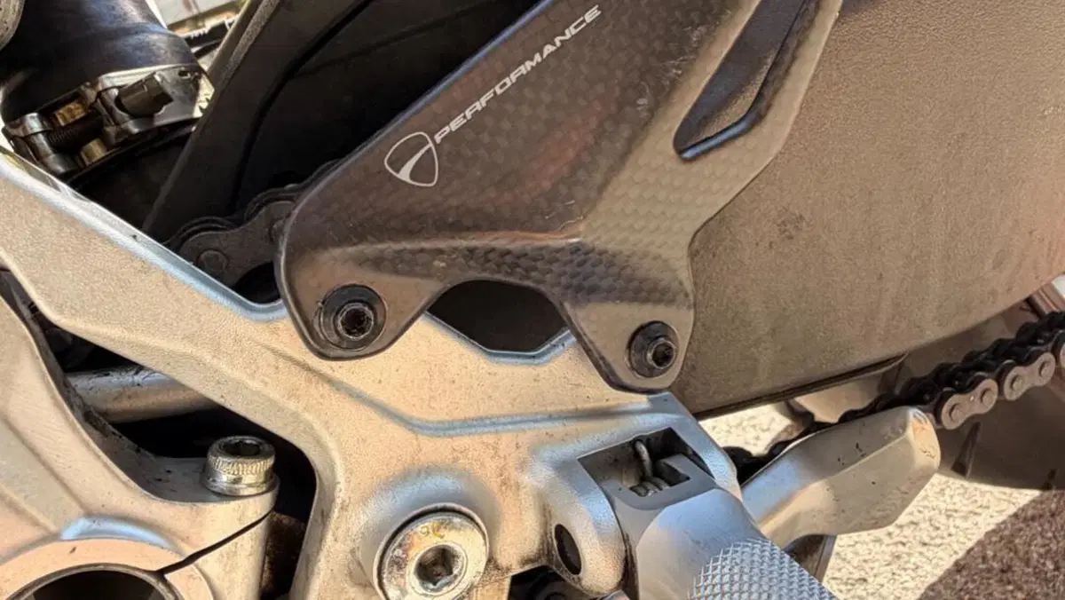 Ducati Streetfighter V2 (2022 - 24)  (7)