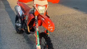 KTM 250 EXC-F Six Days (2025)  (4)