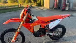 KTM 250 EXC-F Six Days (2025)  (7)