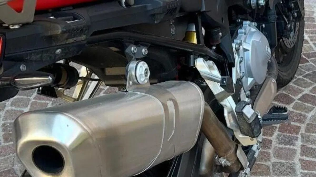 Bmw F 750 GS Edition 40 Years GS (2021)  (3)