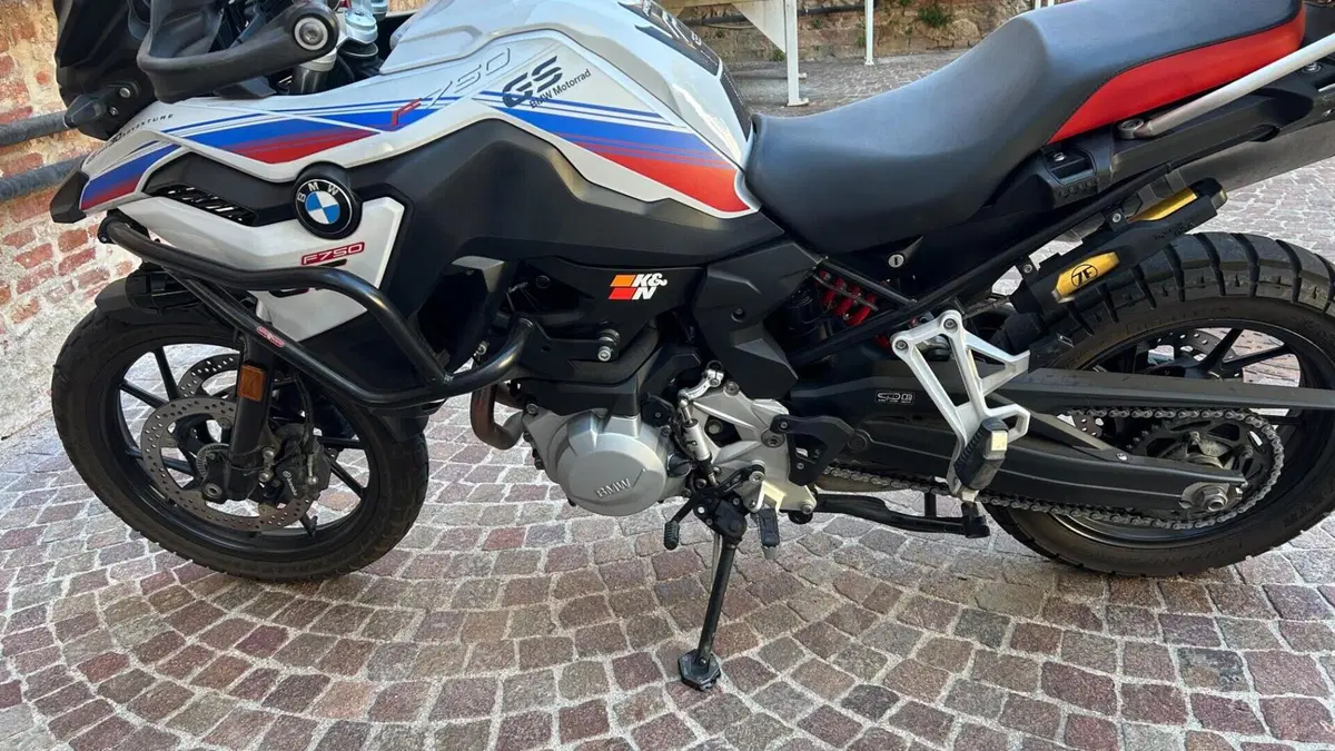Bmw F 750 GS Edition 40 Years GS (2021)  (4)