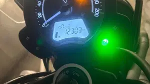 Triumph Street Scrambler 900 (2019 - 20)  (3)