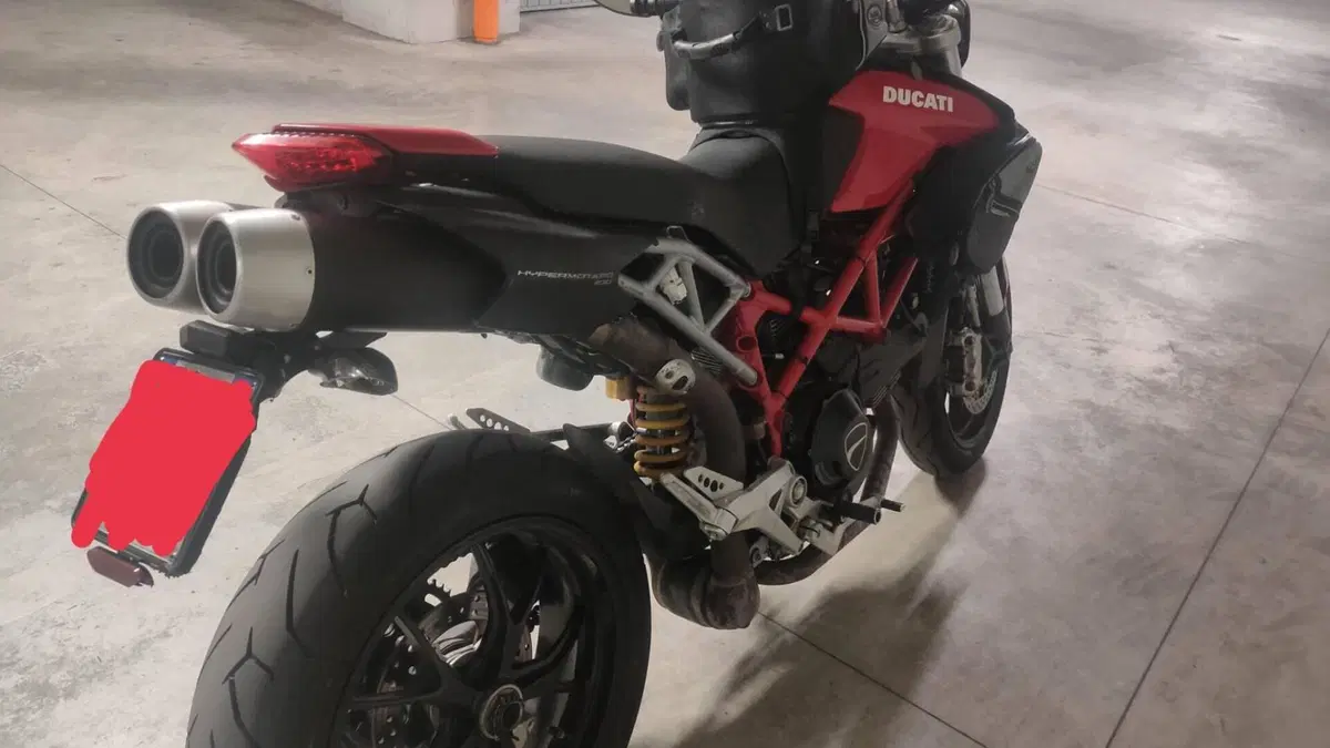 Ducati Hypermotard 1100 (2007 - 09)  (3)