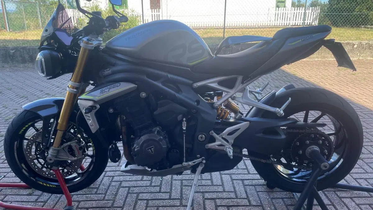 Triumph Speed Triple 1200 RS (2021 - 24)  (3)