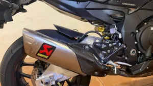 Yamaha YZF R1M (2020 - 25)  (9)