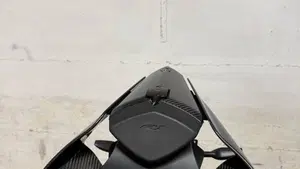 Yamaha YZF R1M (2020 - 25)  (11)