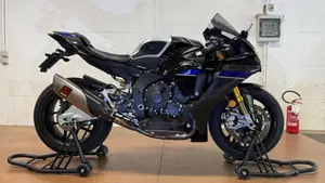 Yamaha YZF R1M (2020 - 25) 