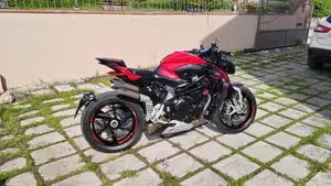 MV Agusta Brutale 1000 RS (2022 - 26)  (7)