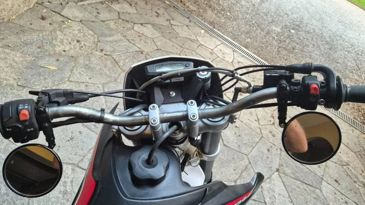 Husqvarna SMR 125 (2011 - 13)  (6)