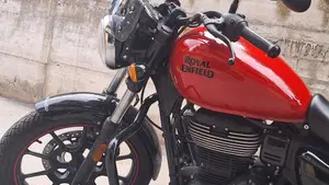 Royal Enfield Meteor 350 (2021 - 26) 