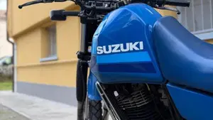 Suzuki   (10)