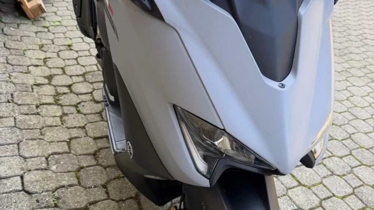 Yamaha T-Max 560 (2020 - 21)  (4)