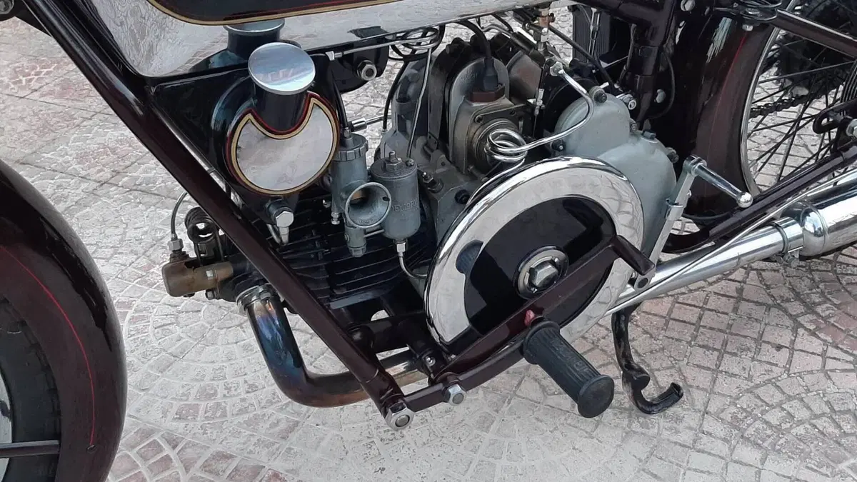 Moto Guzzi   (5)