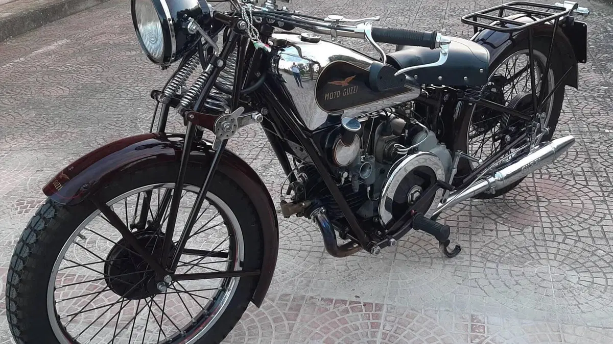Moto Guzzi   (6)