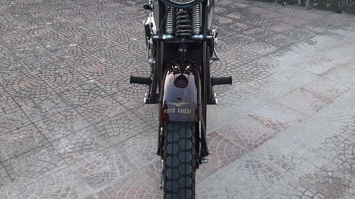 Moto Guzzi   (7)