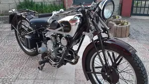 Moto Guzzi   (8)