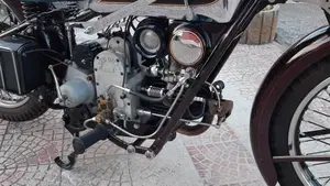 Moto Guzzi   (9)