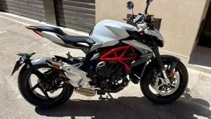 MV Agusta Brutale 800 EAS ABS (2016 - 19) 