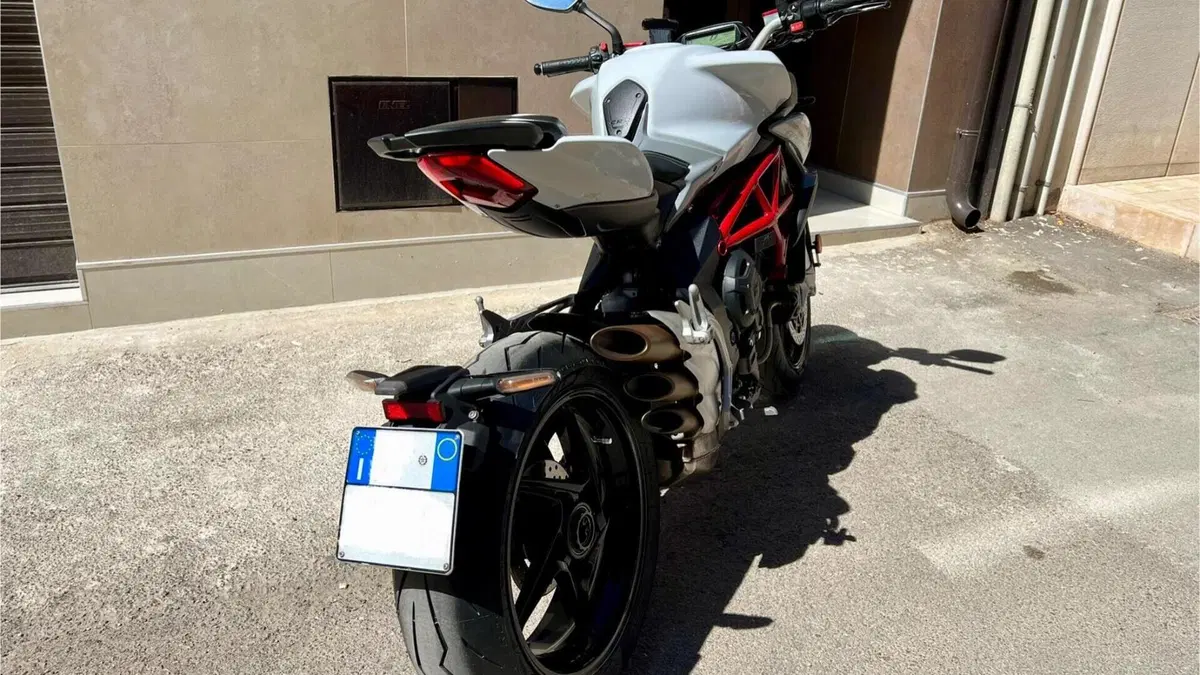 MV Agusta Brutale 800 EAS ABS (2016 - 19)  (4)