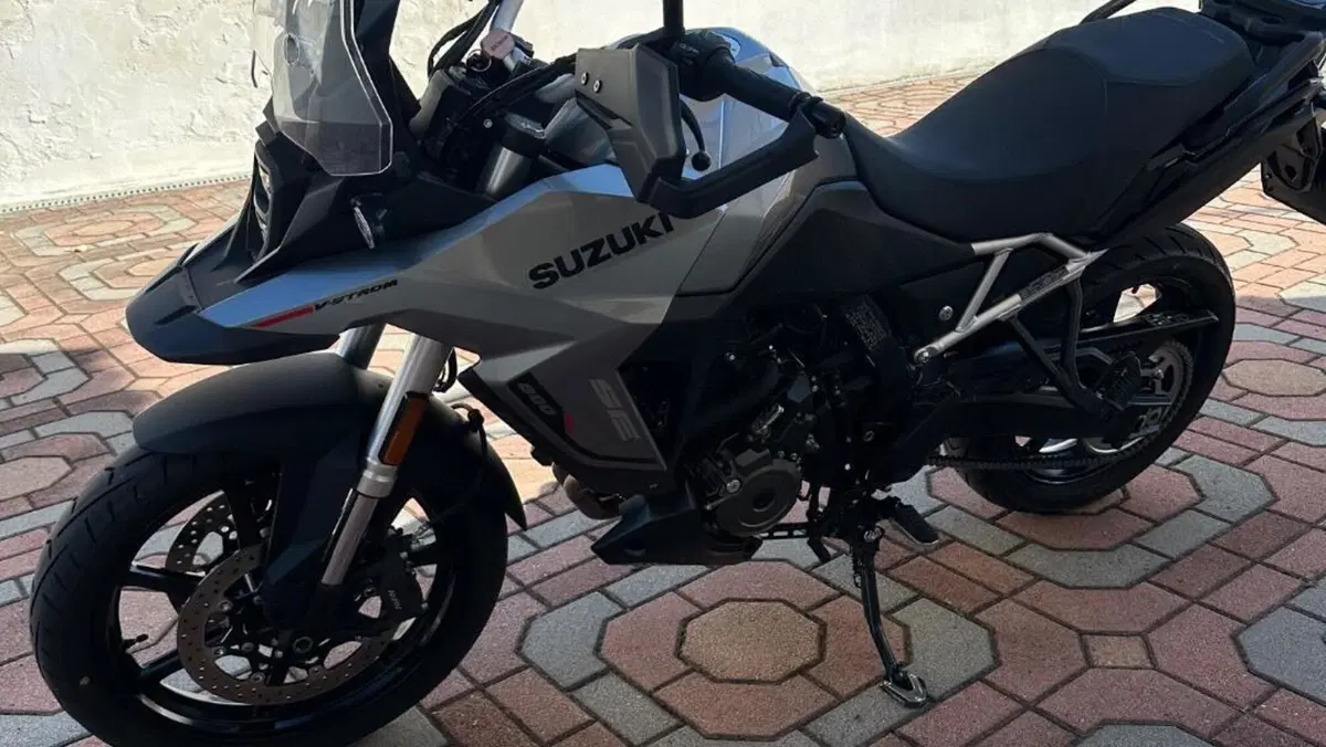 Suzuki V-Strom 800SE (2025 - 26)  (2)