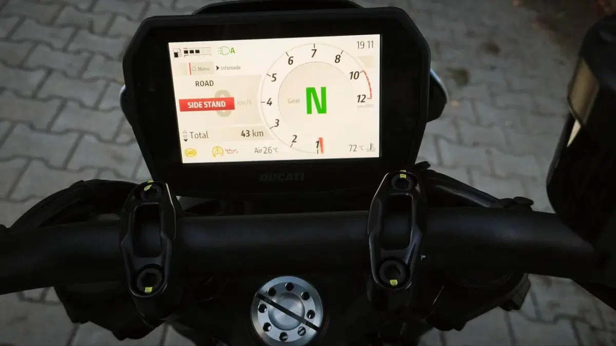 Ducati Monster 890 + (2026)  (13)