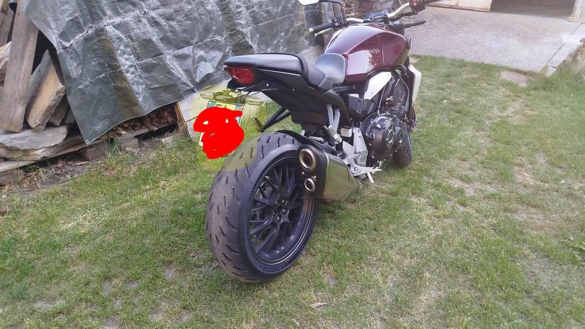 Honda CB 1000 R (2021 - 25)  (2)