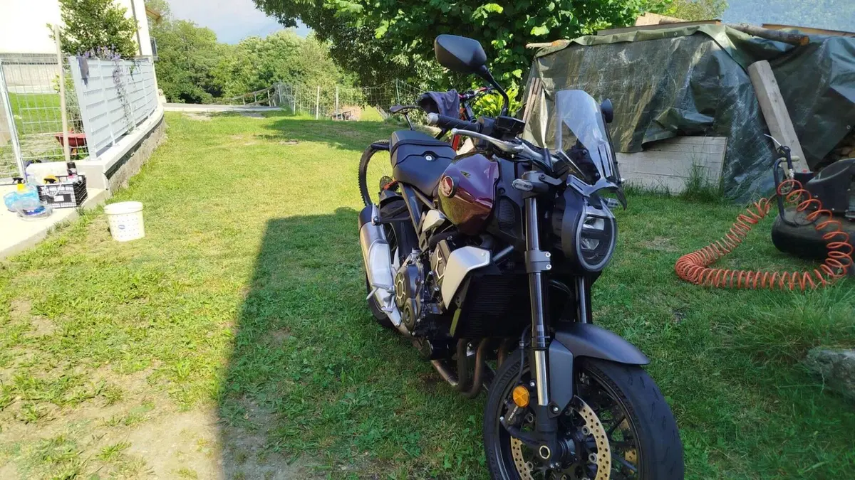 Honda CB 1000 R (2021 - 25)  (5)