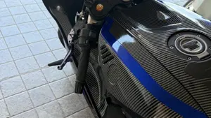 Yamaha YZF R7 (2021 - 25)  (2)