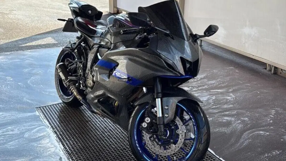 Yamaha YZF R7 (2021 - 25)  (10)