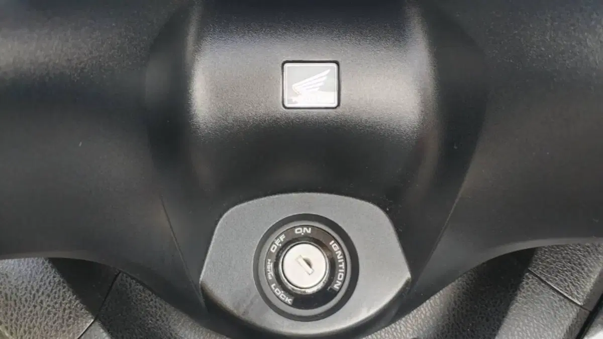Honda SW-T 600 ABS (2012 - 16)  (6)