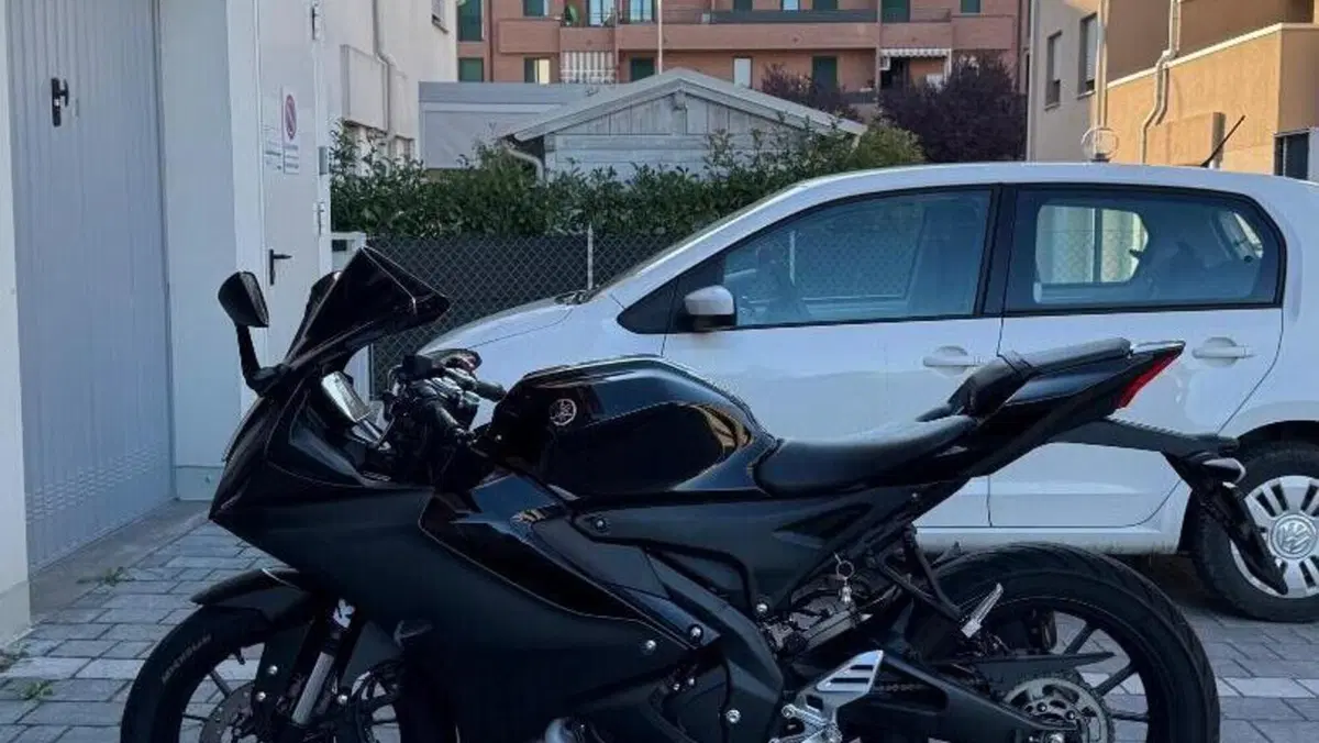 Yamaha YZF R125 (2023 - 26)  (2)