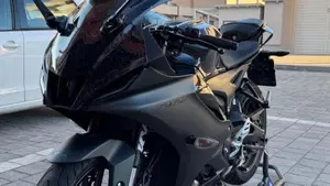 Yamaha YZF R125 (2023 - 26)  (4)