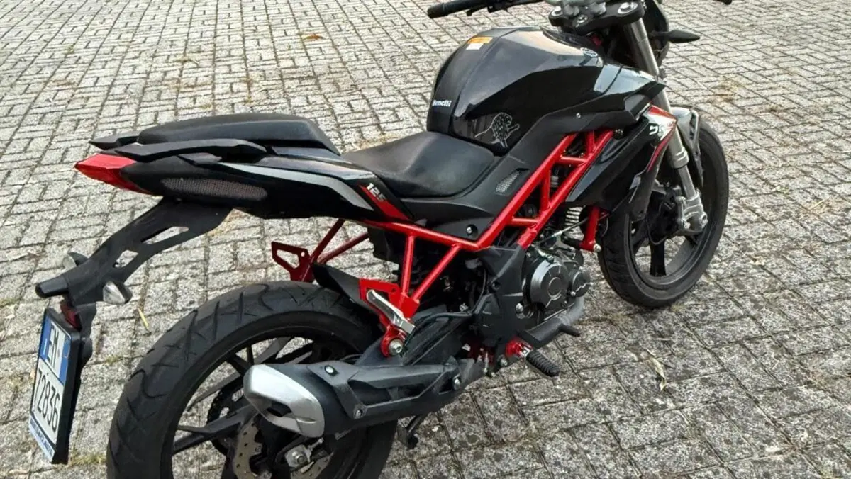 Benelli BN 125 (2018 - 20)  (6)