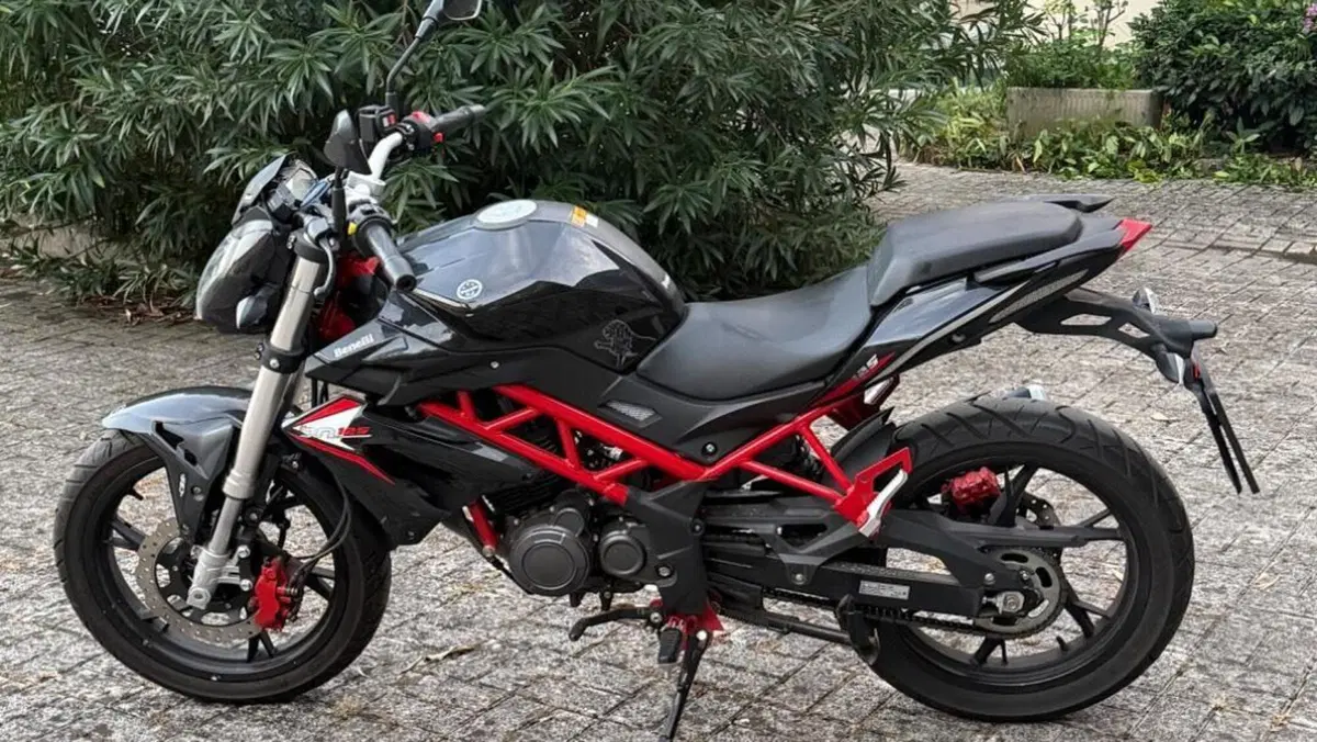 Benelli BN 125 (2018 - 20)  (7)