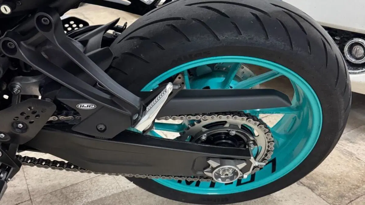 Yamaha MT-07 Pure (2023 - 25)  (4)