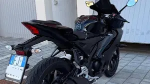 Yamaha YZF R125 (2023 - 26)  (7)