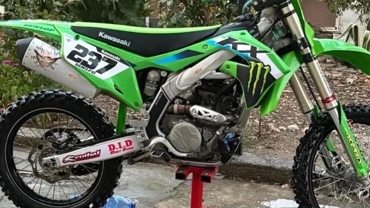 Kawasaki KX250F (2023)  (2)
