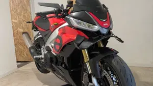 Aprilia Tuono V4 (2021 - 24) 