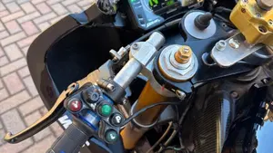 Yamaha YZF R6 (2008 - 09)  (4)